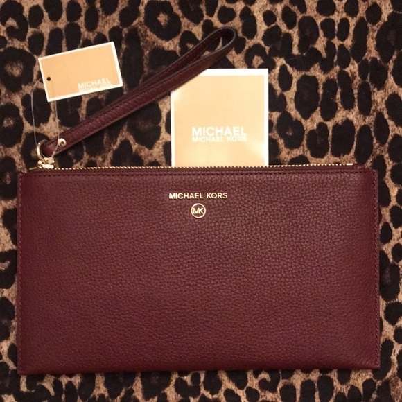 Brand New Michael Kors Genuine Leather Large Zip Clutch Wristlet in Merlot - Picture 13 of 13